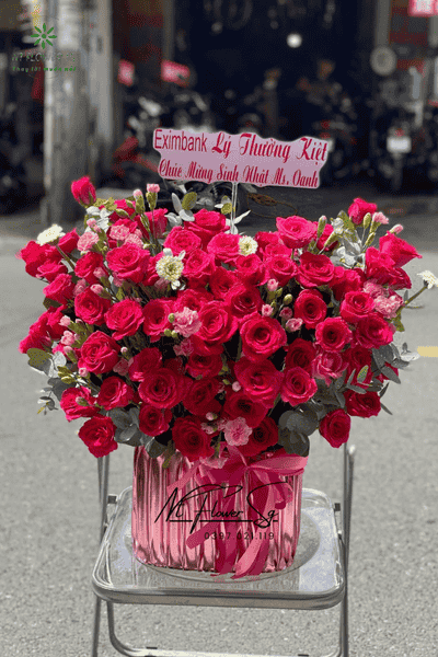 Ý Nghĩa Của Việc Tặng Hoa Ngày Phụ Nữ Việt Nam